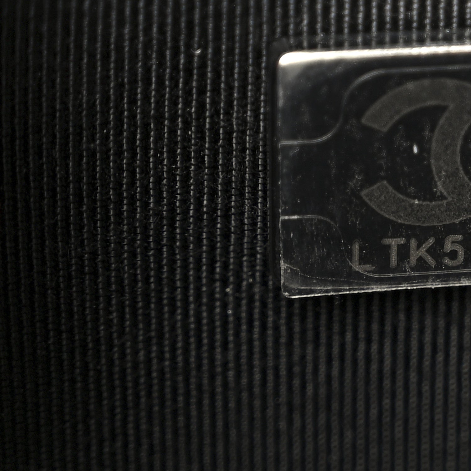 Lambskin Quilted Wallet On Chain WOC So Black