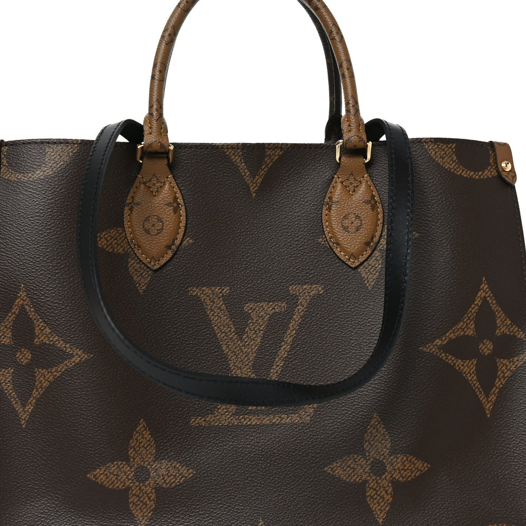Reverse Monogram Giant Onthego MM