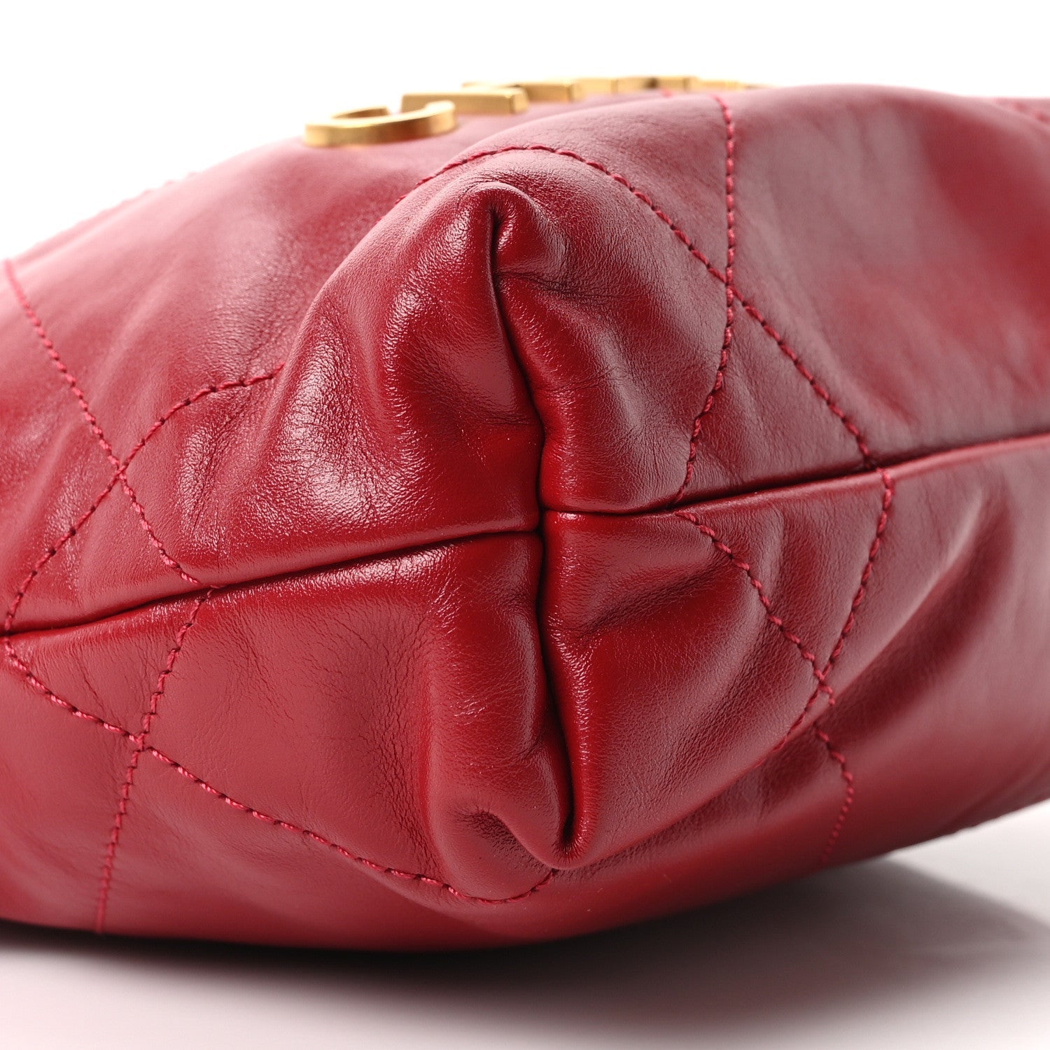 Shiny Calfskin Quilted Mini Chanel 22 Red