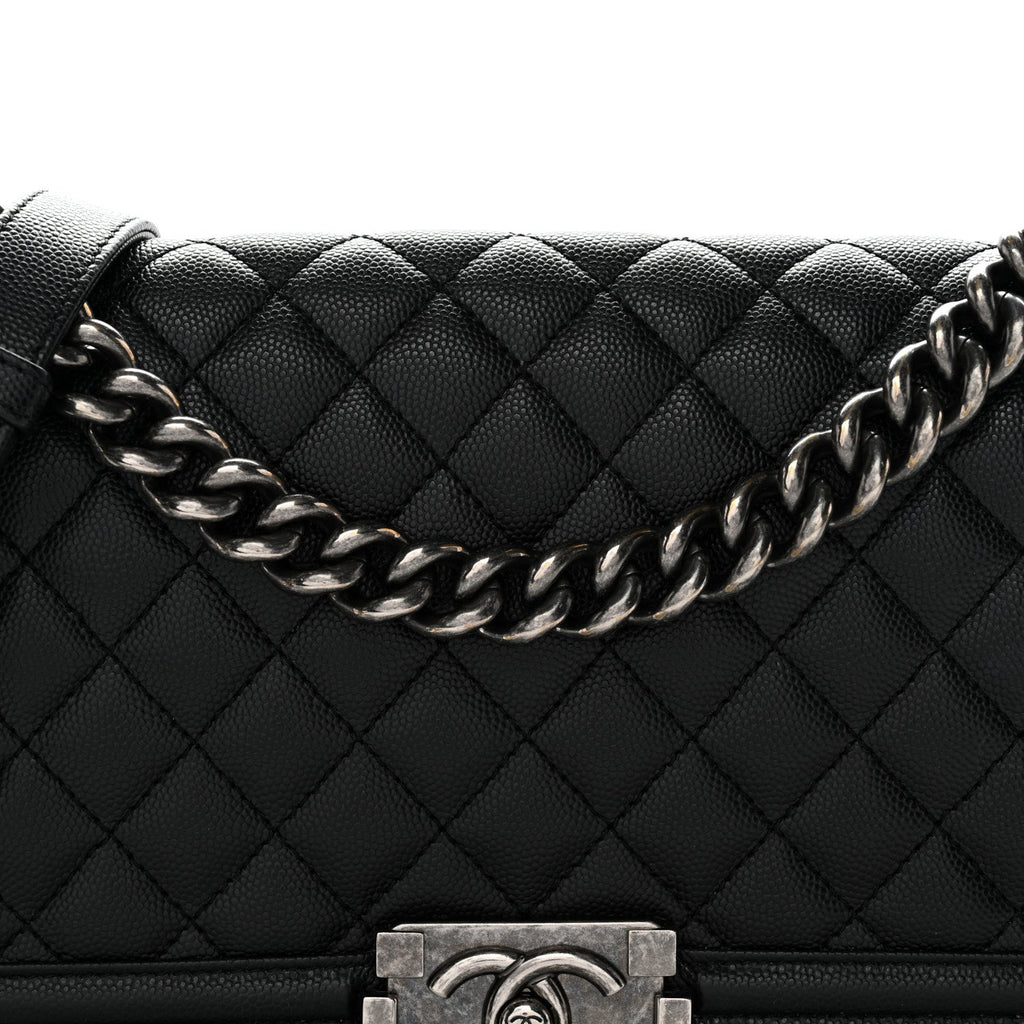 Caviar Quilted Medium Boy Flap Black