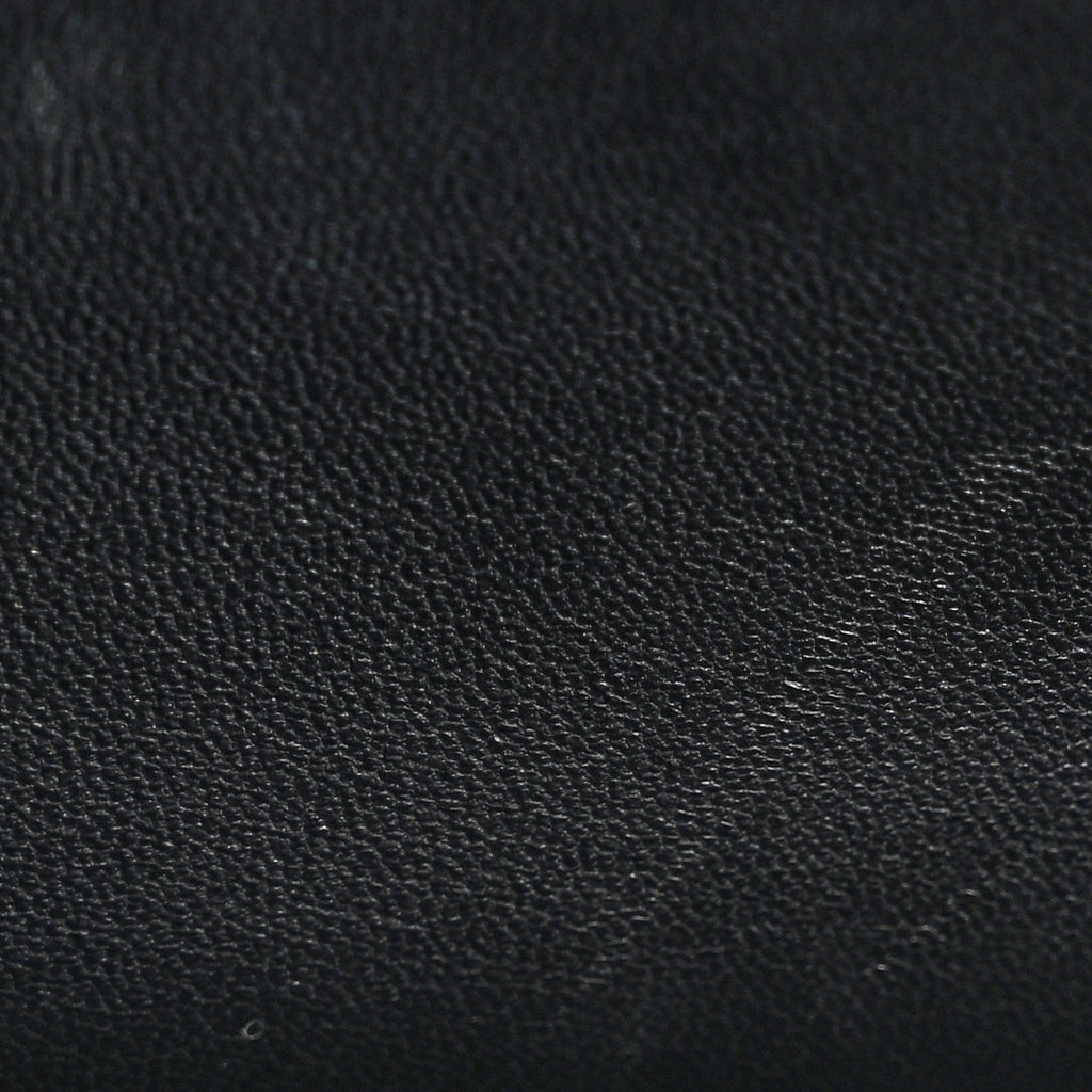 Caviar Quilted Medium Boy Flap Black