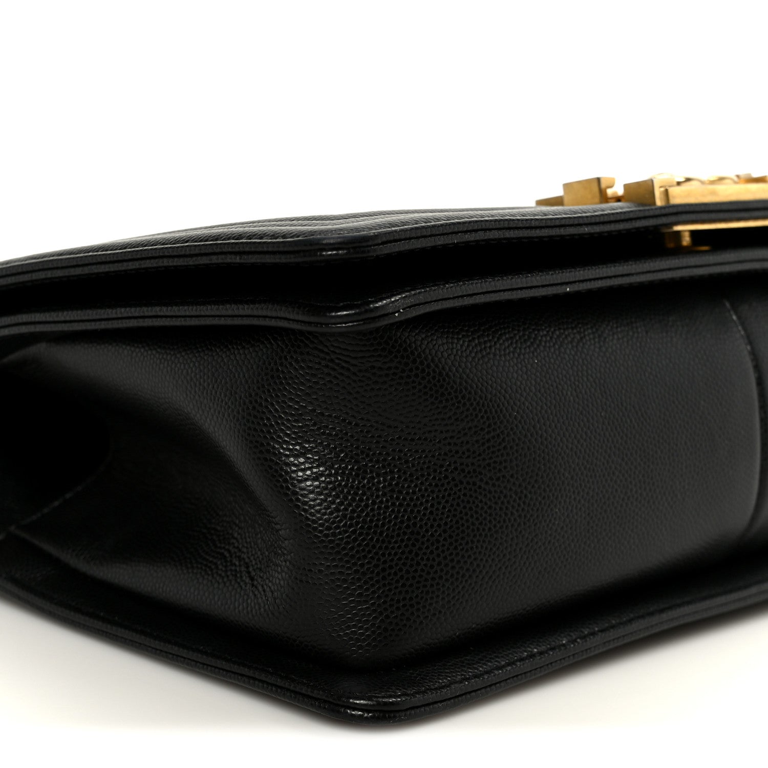 Caviar Quilted Medium Boy Flap Black