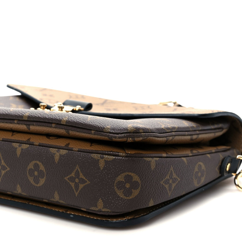Reverse Monogram Pochette Metis