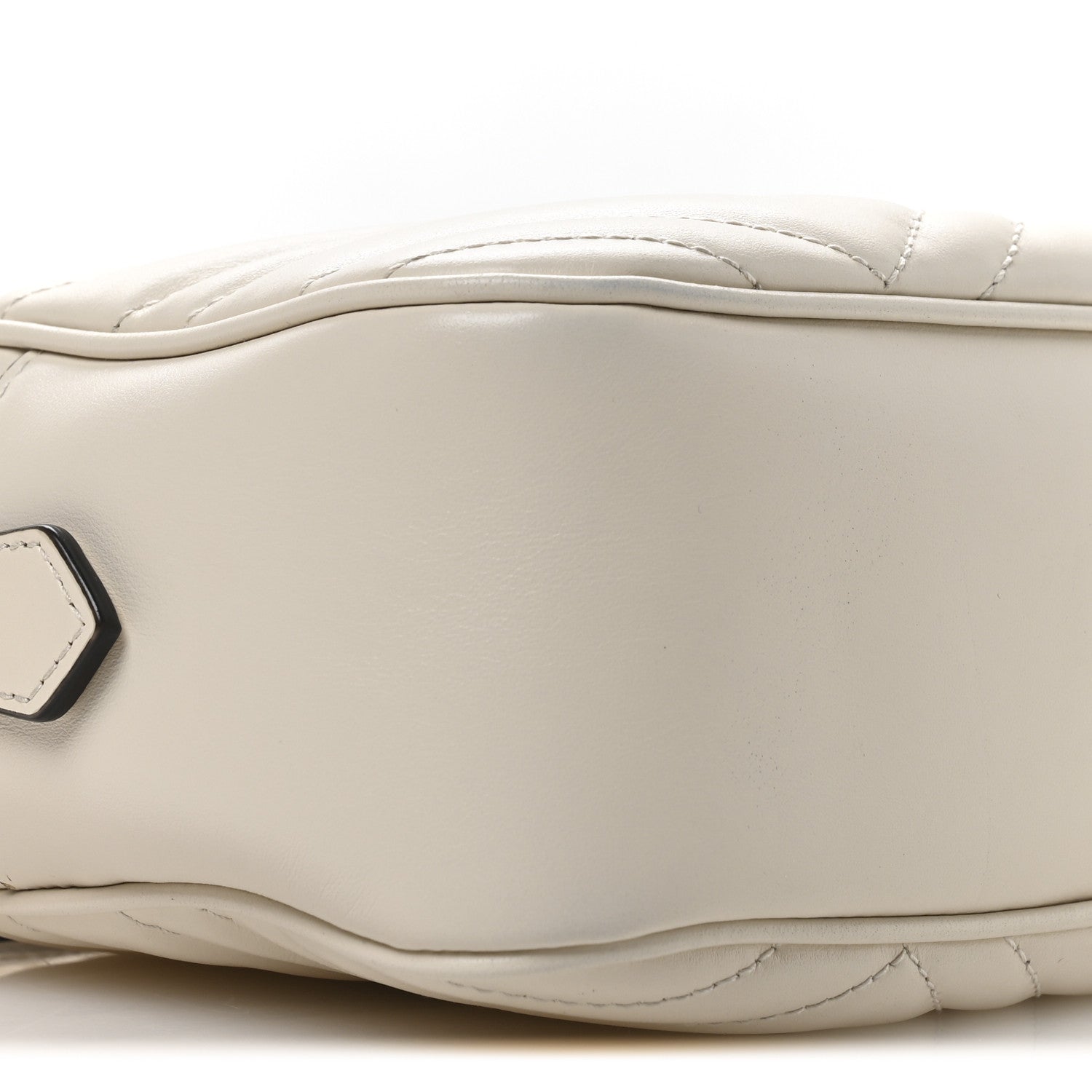 Calfskin Matelasse Small GG Marmont Chain Shoulder Bag White