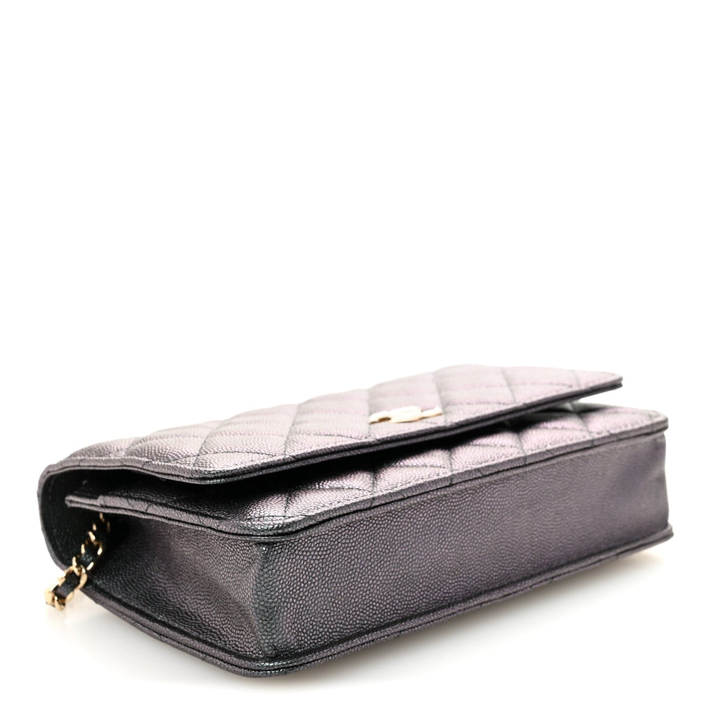 Iridescent Caviar Quilted Wallet On Chain WOC Green