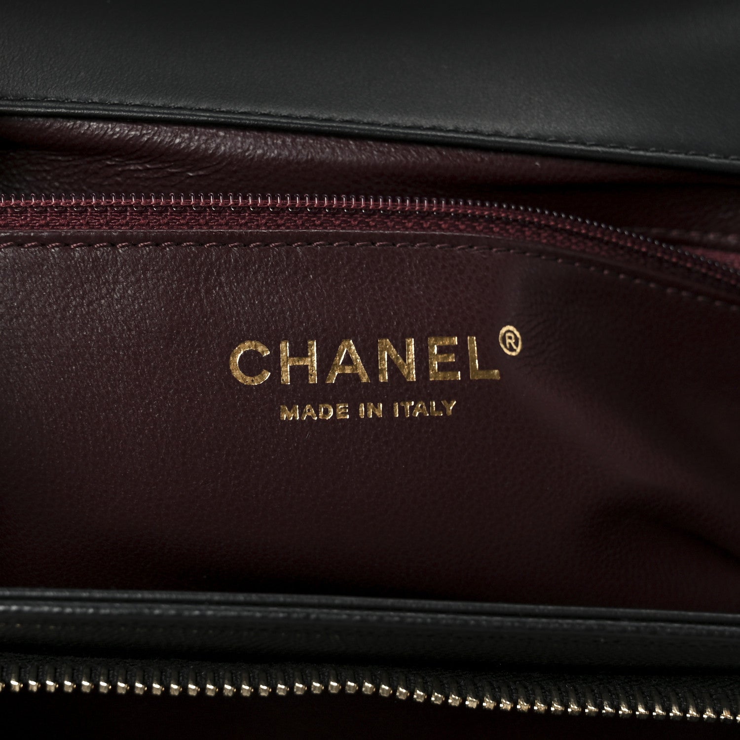 Caviar Quilted Medium Business Affinity Flap Black