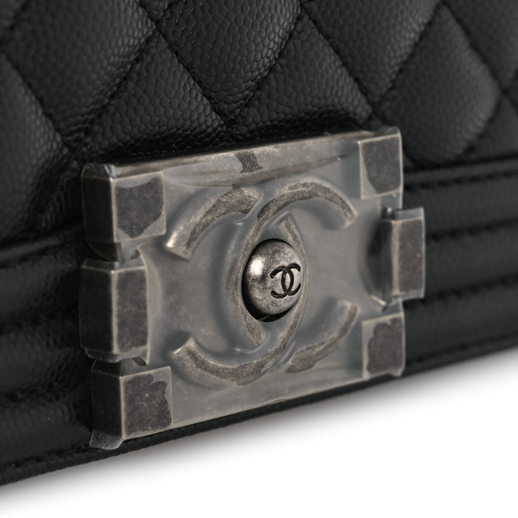 Caviar Quilted New Medium Boy Flap Black