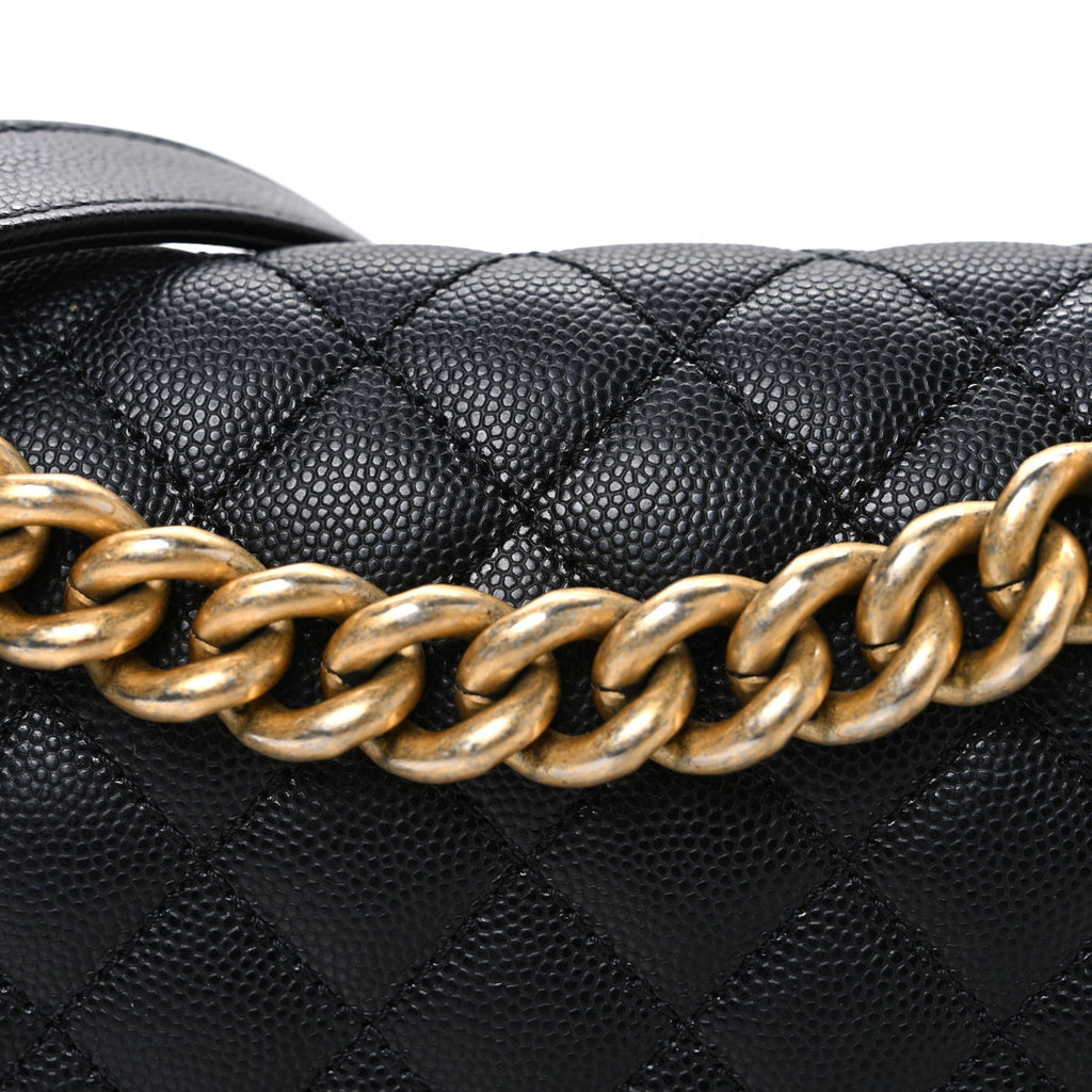 Caviar Quilted Medium Boy Flap Black