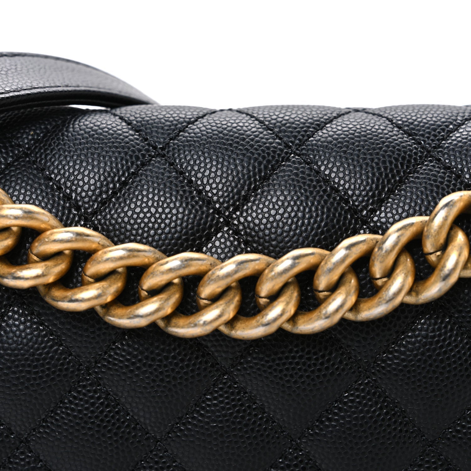 Caviar Quilted Medium Boy Flap Black