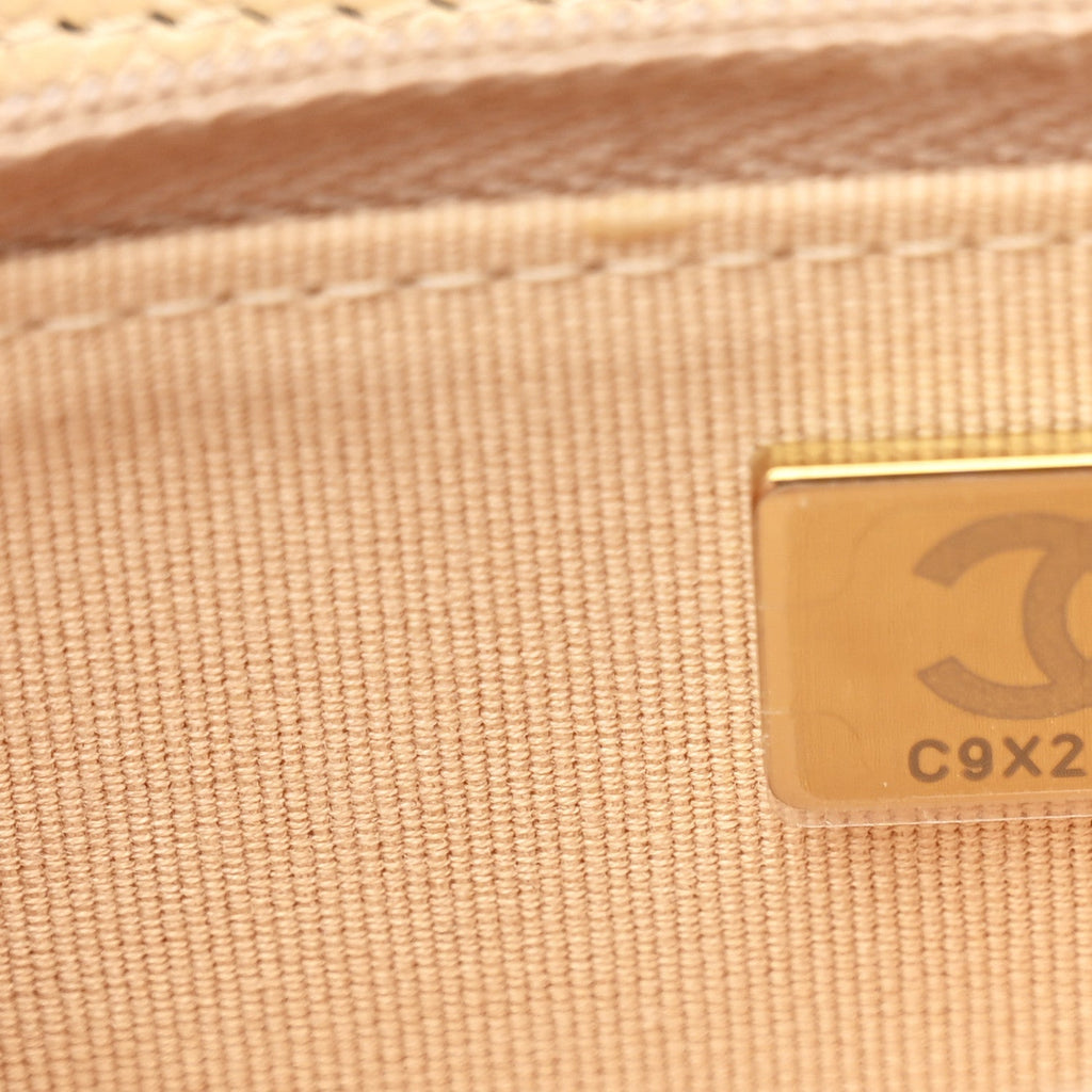 Caviar Quilted Wallet on Chain WOC Beige
