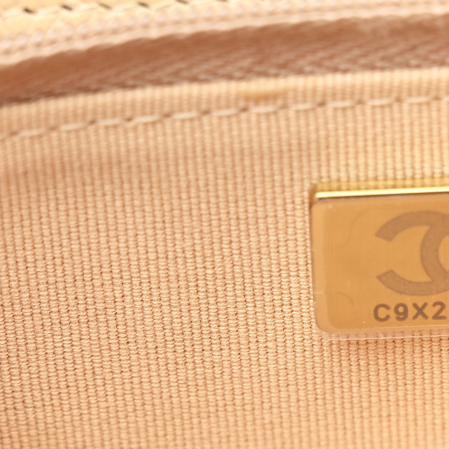 Caviar Quilted Wallet on Chain WOC Beige