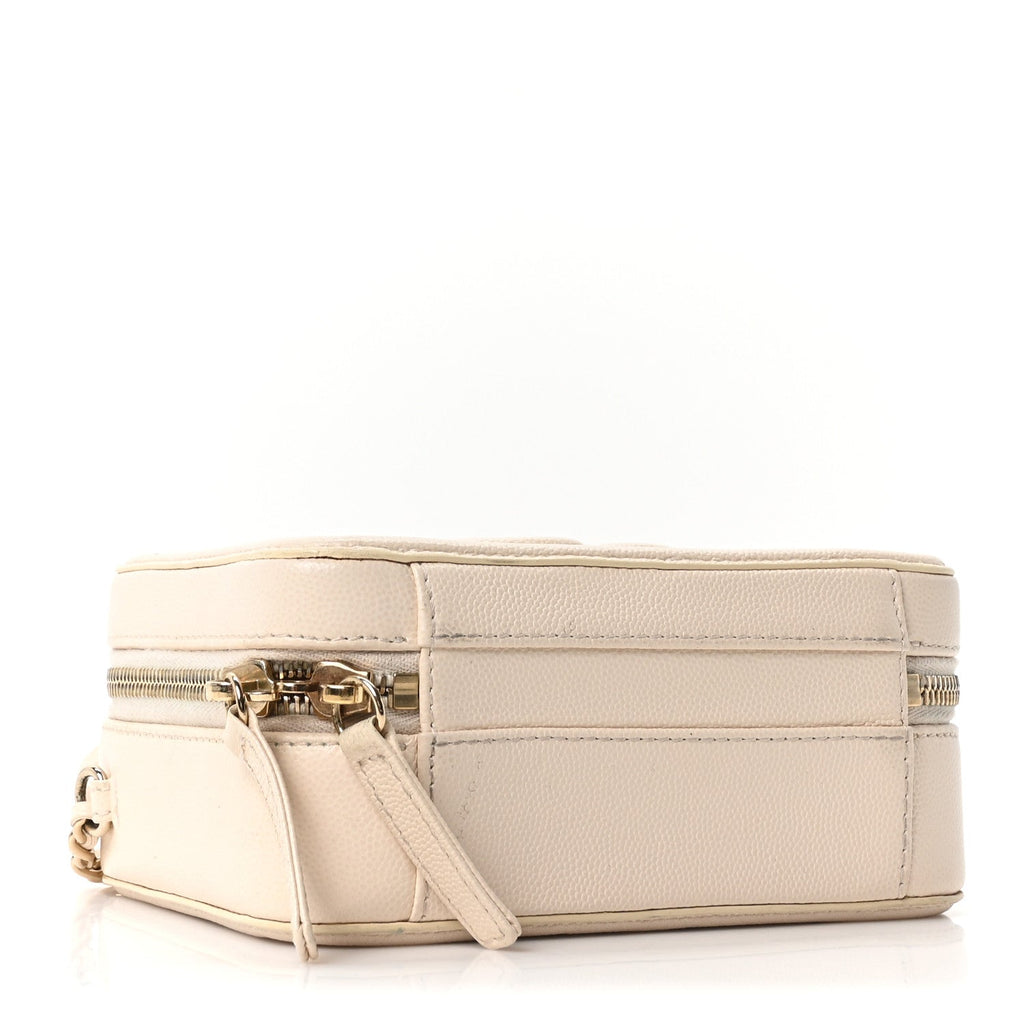 Caviar Quilted Small CC Filigree Vanity Case White
