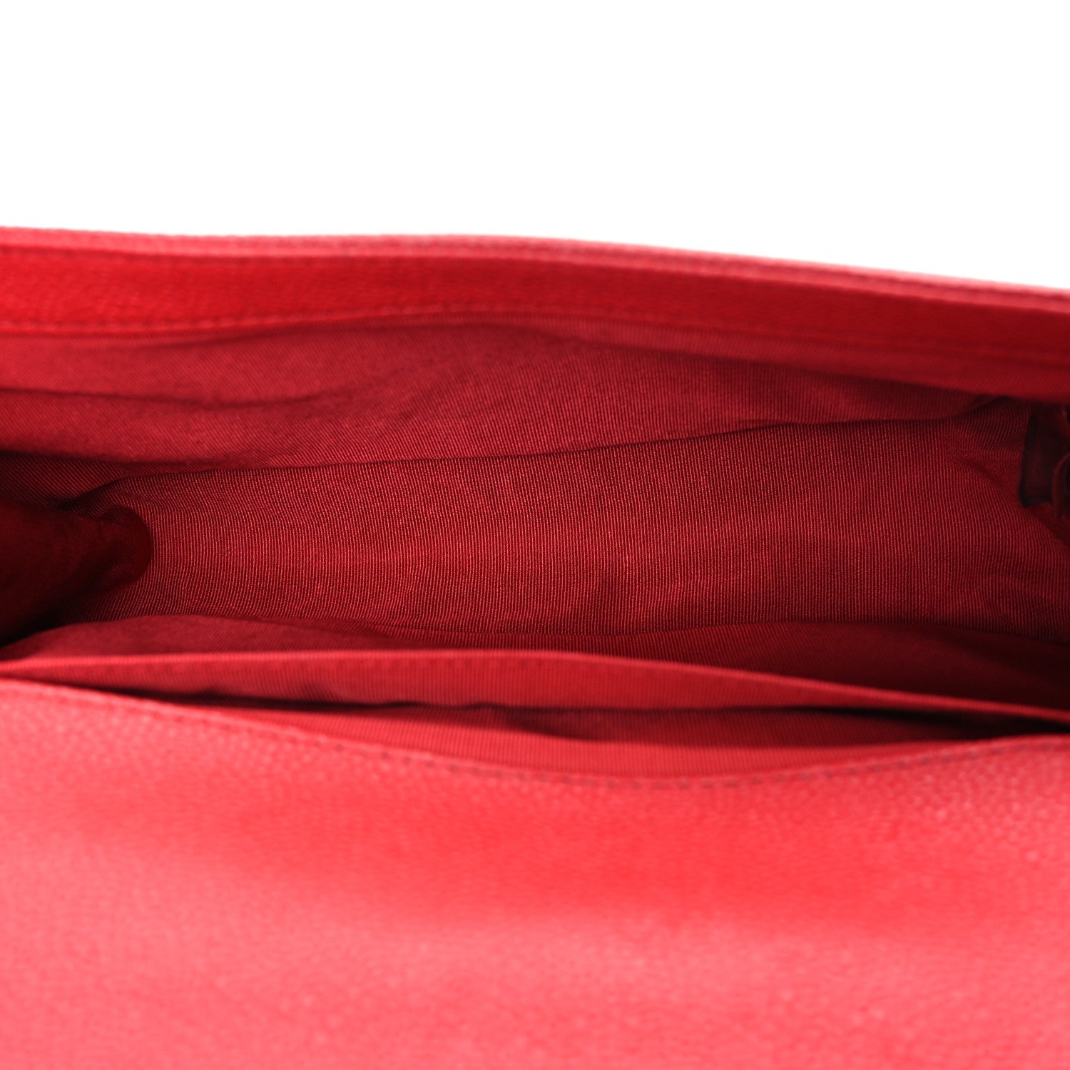 Caviar Quilted Medium Boy Flap Red