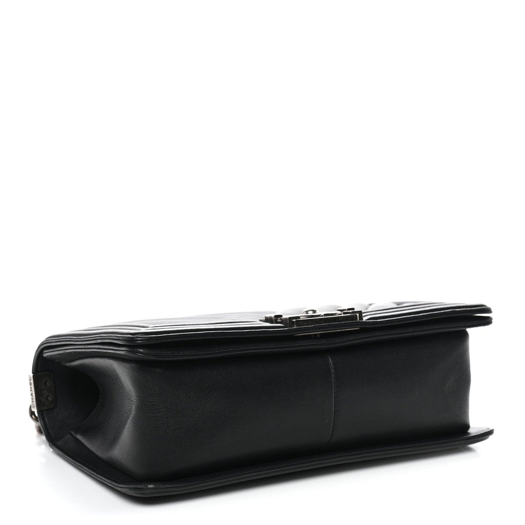 Lambskin Chevron Quilted Medium Boy Flap Black