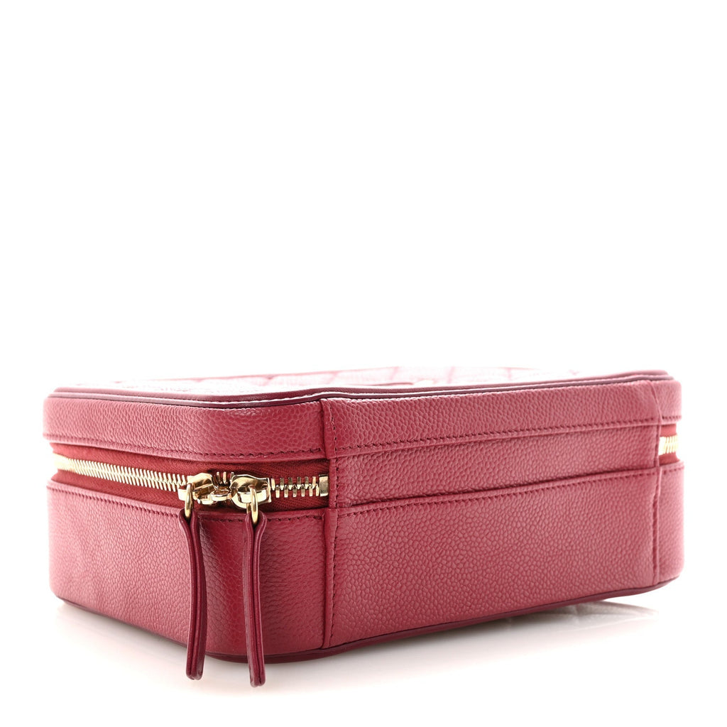 Caviar Quilted Medium CC Filigree Vanity Case Burgundy