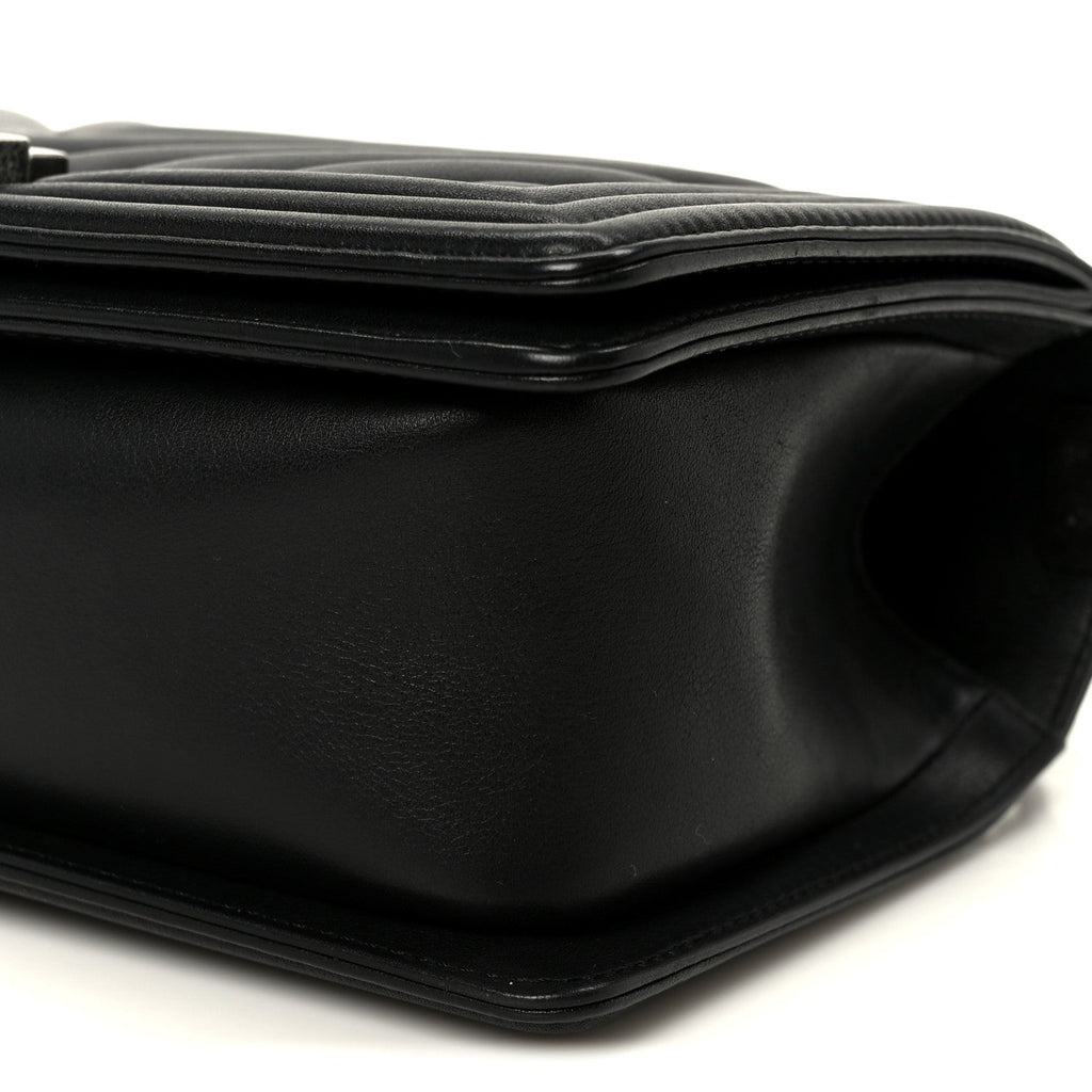 Lambskin Chevron Quilted Medium Boy Flap Black