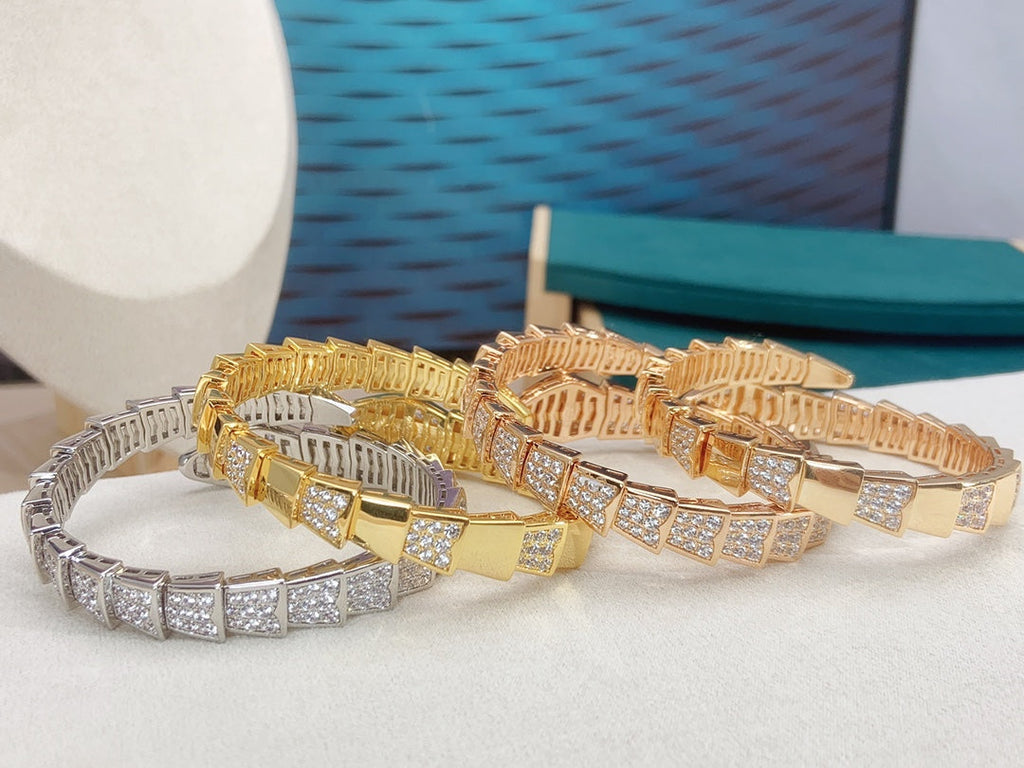 BVLG Serpenti Viper Diamond Bangle