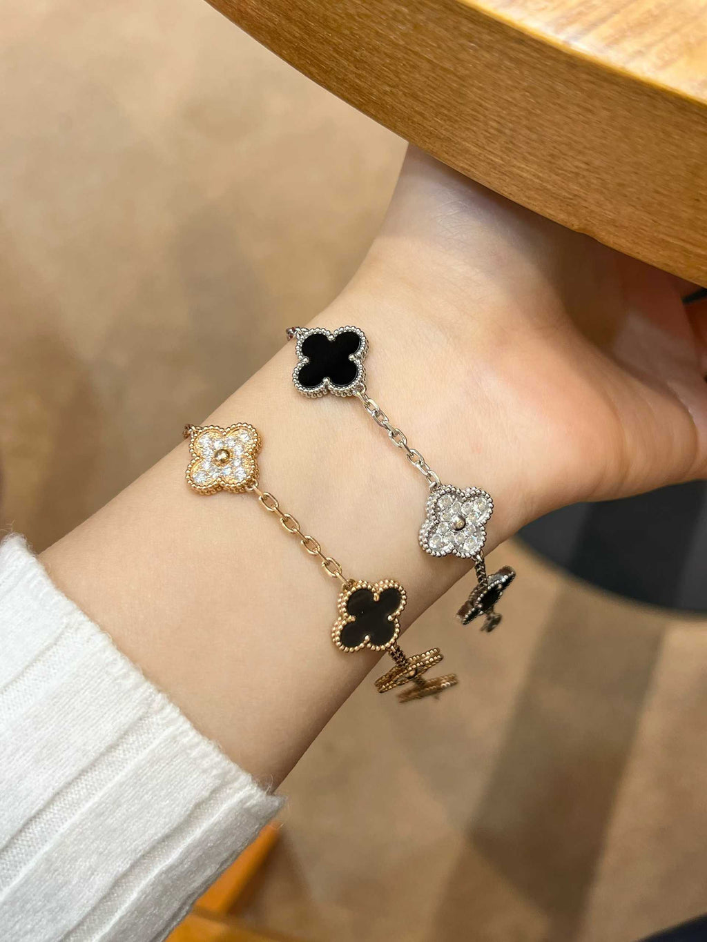 VCA VINTAGE ALHAMBRA BRACELET5 MOTIFS DIAMONDS ONYX 18K WHITE GOLD
