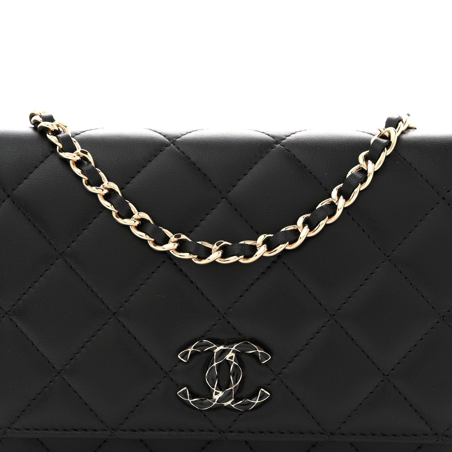 Lambskin Quilted Enamel CC Wallet On Chain WOC Black