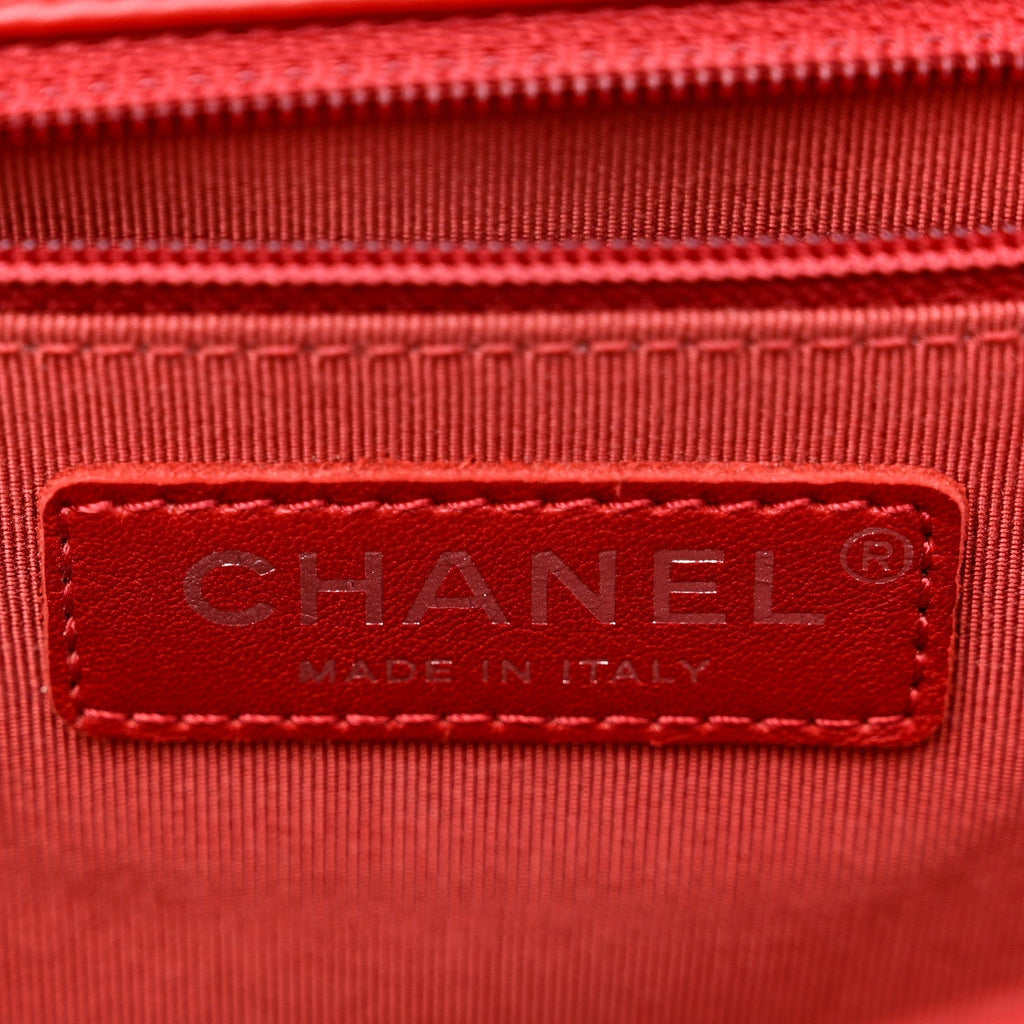 Lambskin Quilted New Medium Boy Flap Red