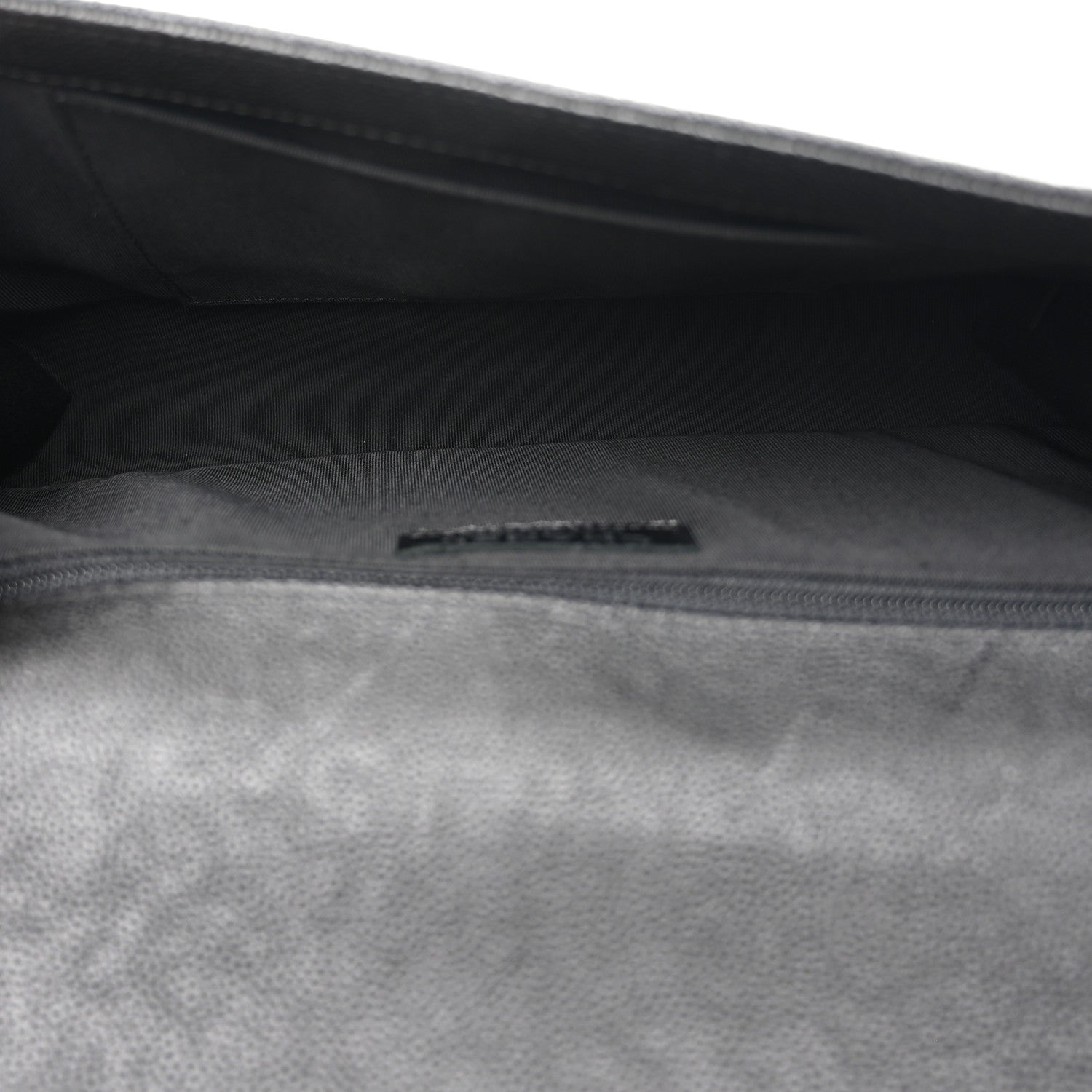 Caviar Quilted New Medium Boy Flap Black