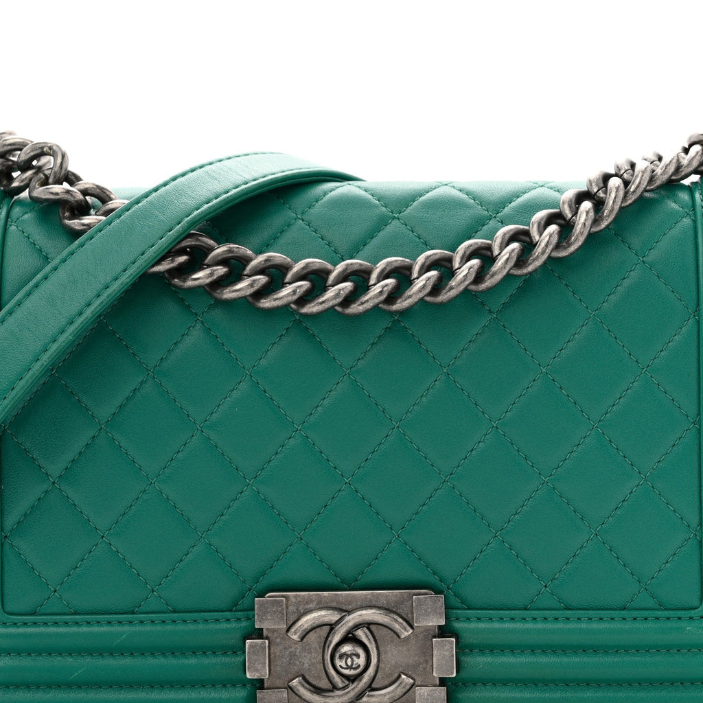 Lambskin Quilted Medium Boy Flap Green
