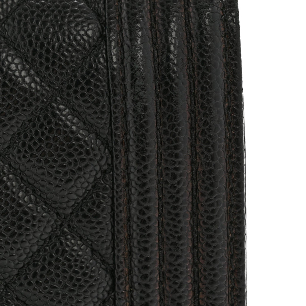 Caviar Quilted Medium Boy Flap Black