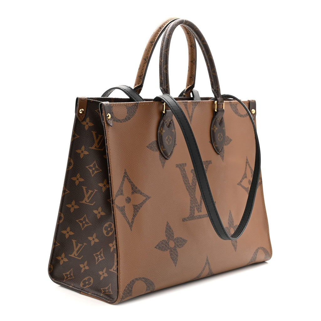 Reverse Monogram Giant Onthego MM