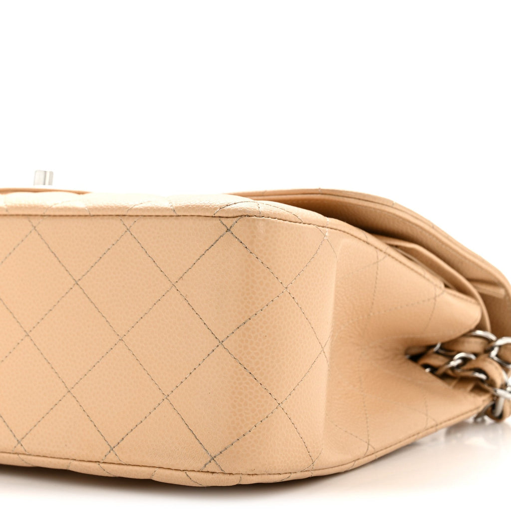 Caviar Quilted Jumbo Double Flap Beige Clair