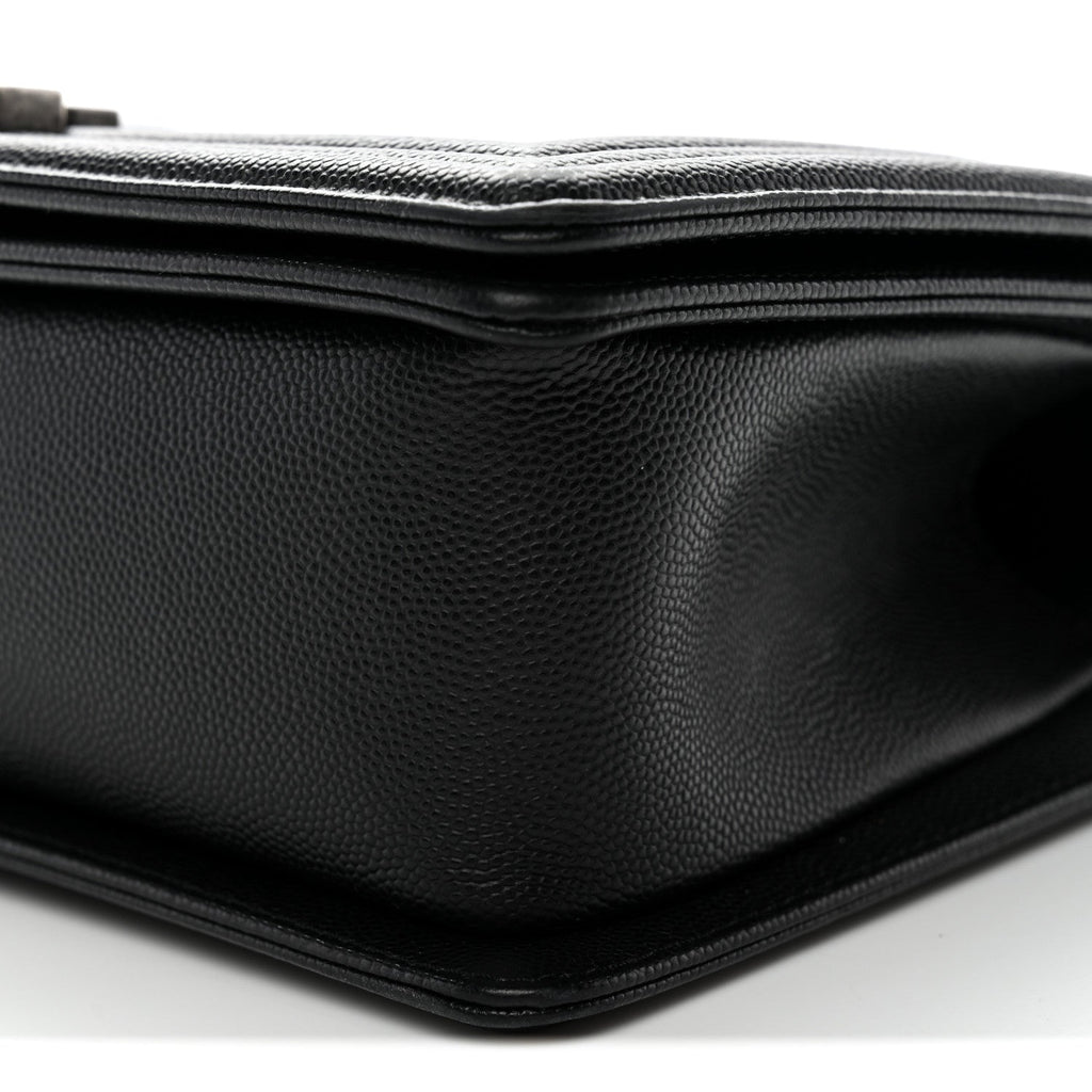 Caviar Quilted Medium Boy Flap Black