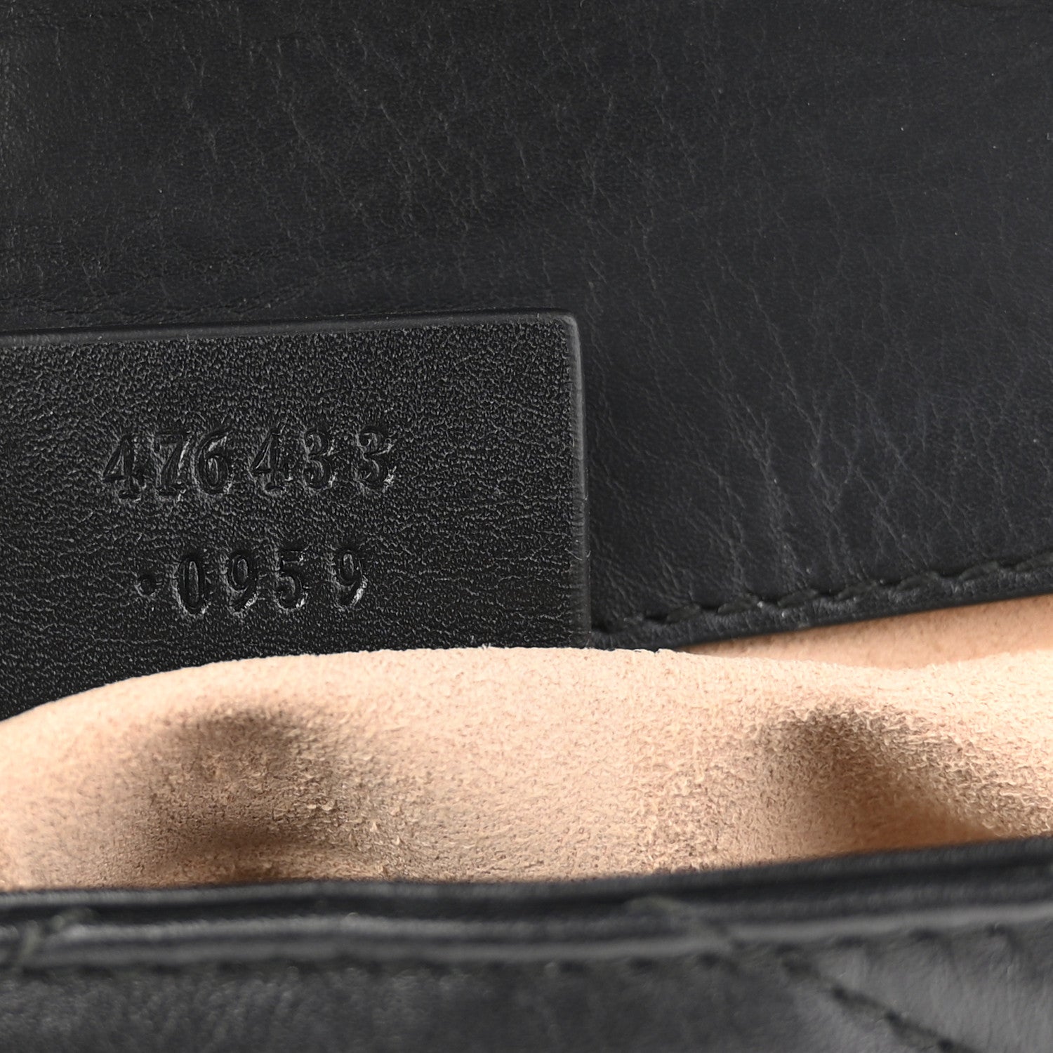 Calfskin Matelasse Super Mini GG Marmont Shoulder Bag Black