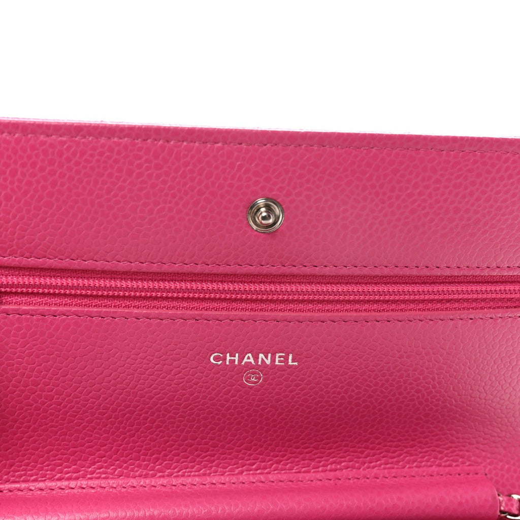 Caviar Quilted Wallet on Chain WOC Pink
