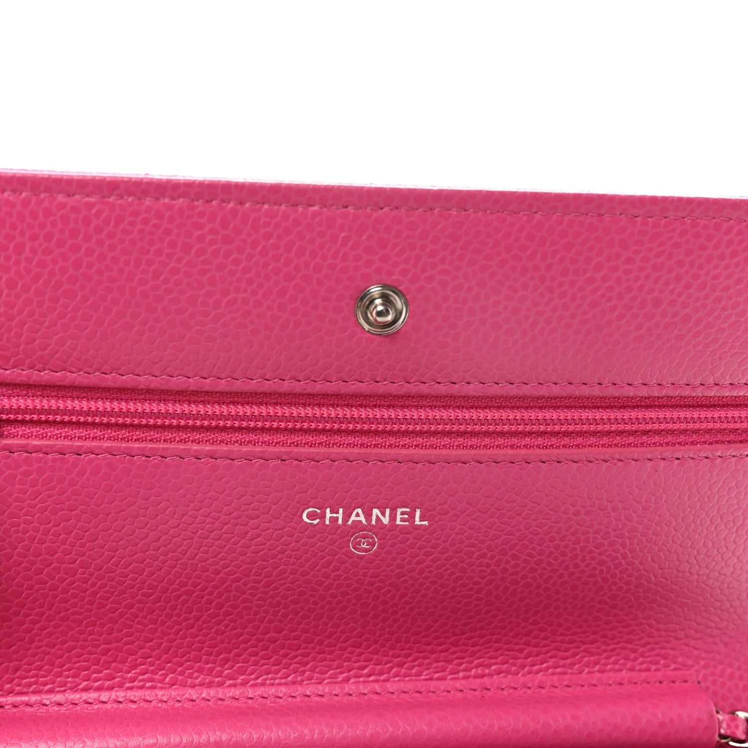 Caviar Quilted Wallet on Chain WOC Pink
