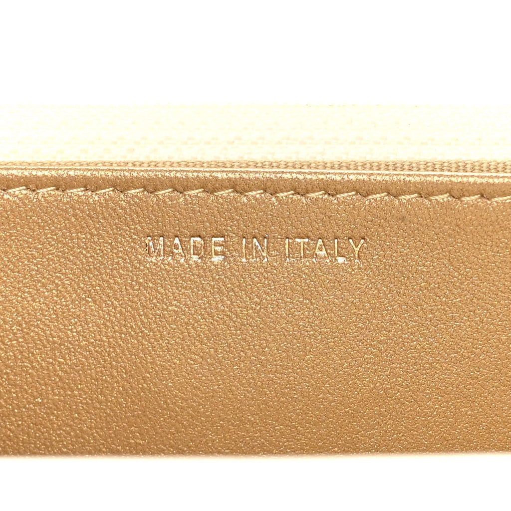 Lambskin Quilted CC Pearl Crush Wallet on Chain WOC White