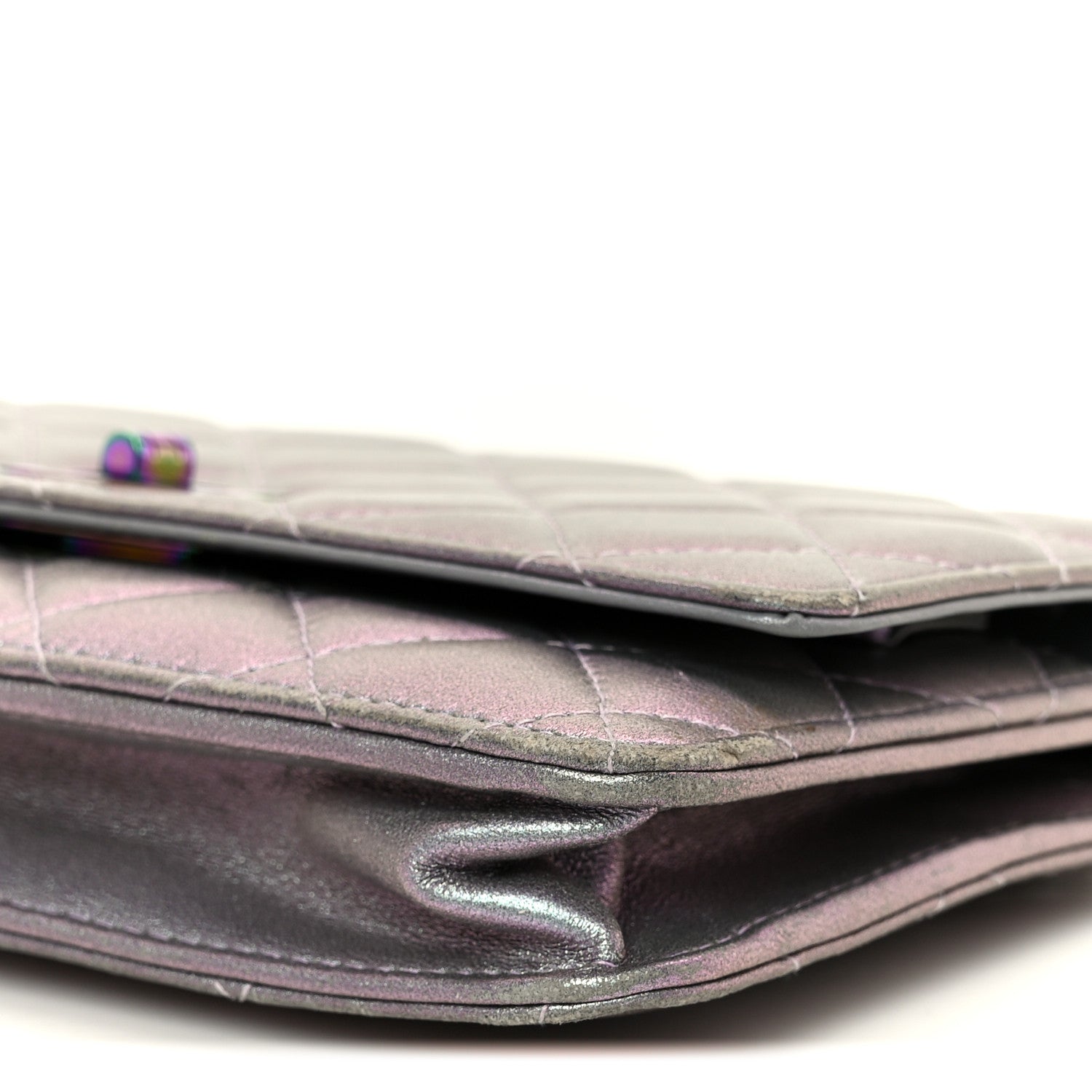 Iridescent Lambskin Quilted Reissue Wallet On Chain WOC Light Purple