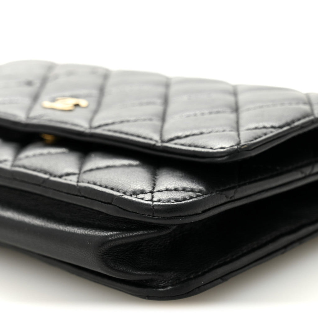 Lambskin Quilted Wallet On Chain WOC Black