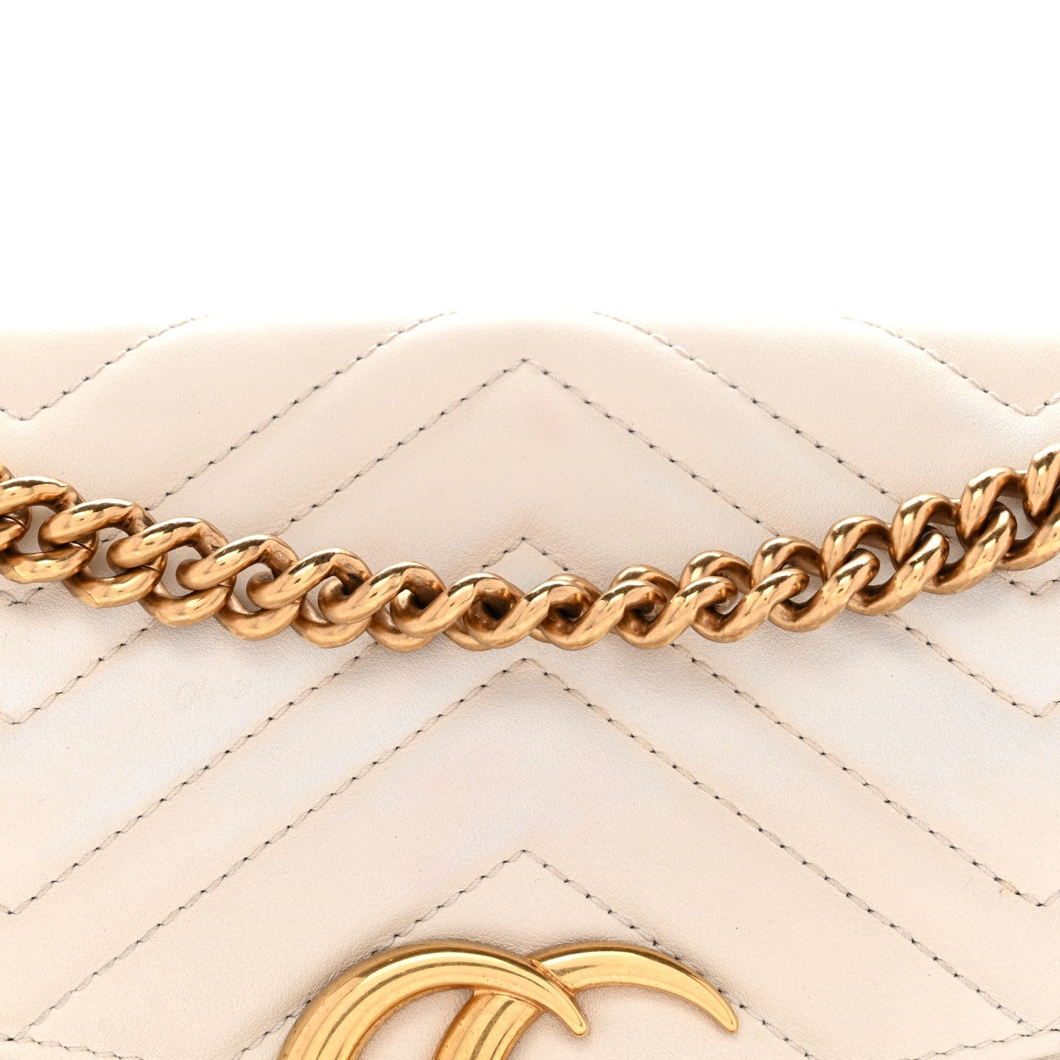 Calfskin Matelasse Small GG Marmont Shoulder Bag White