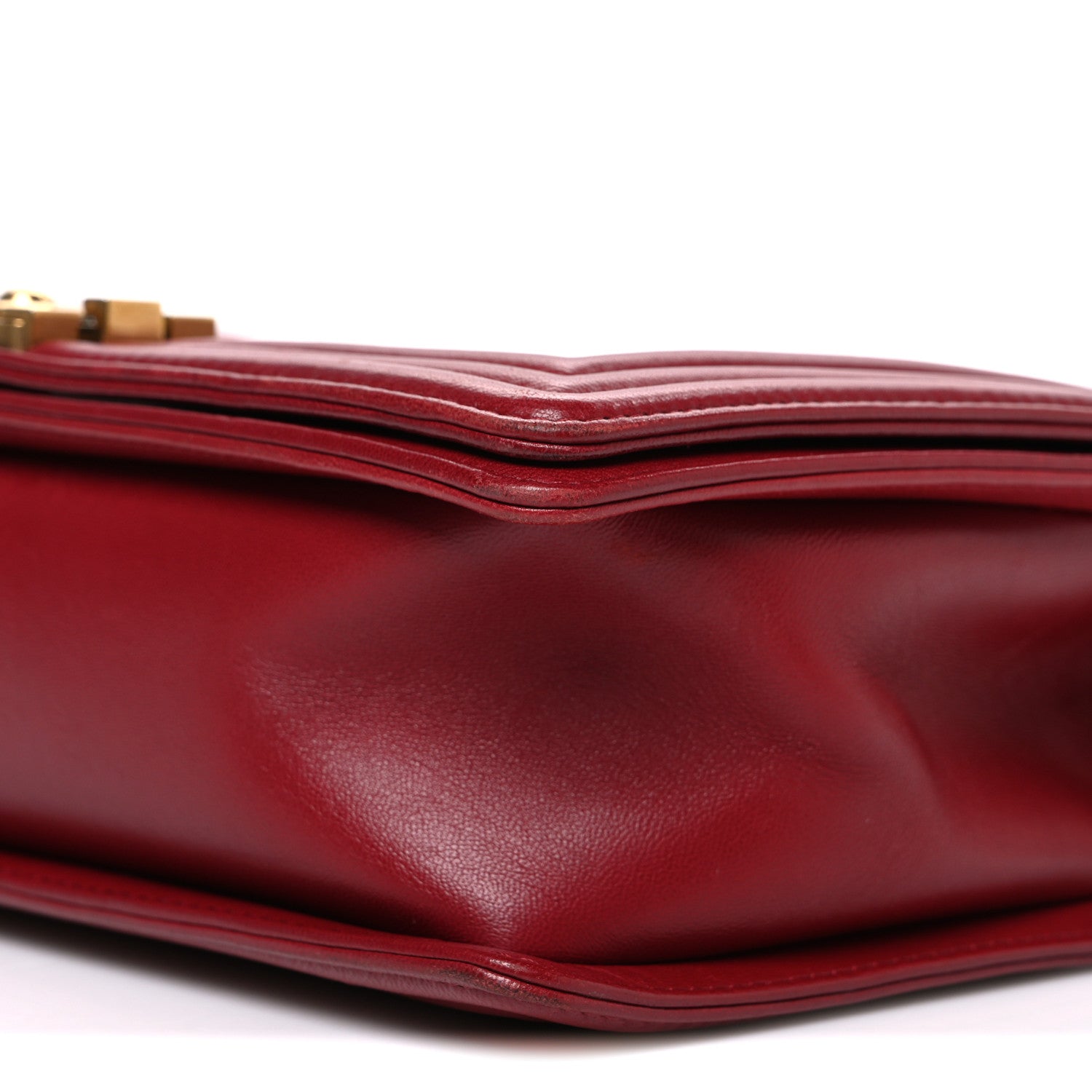 Lambskin Quilted New Medium Boy Flap Red