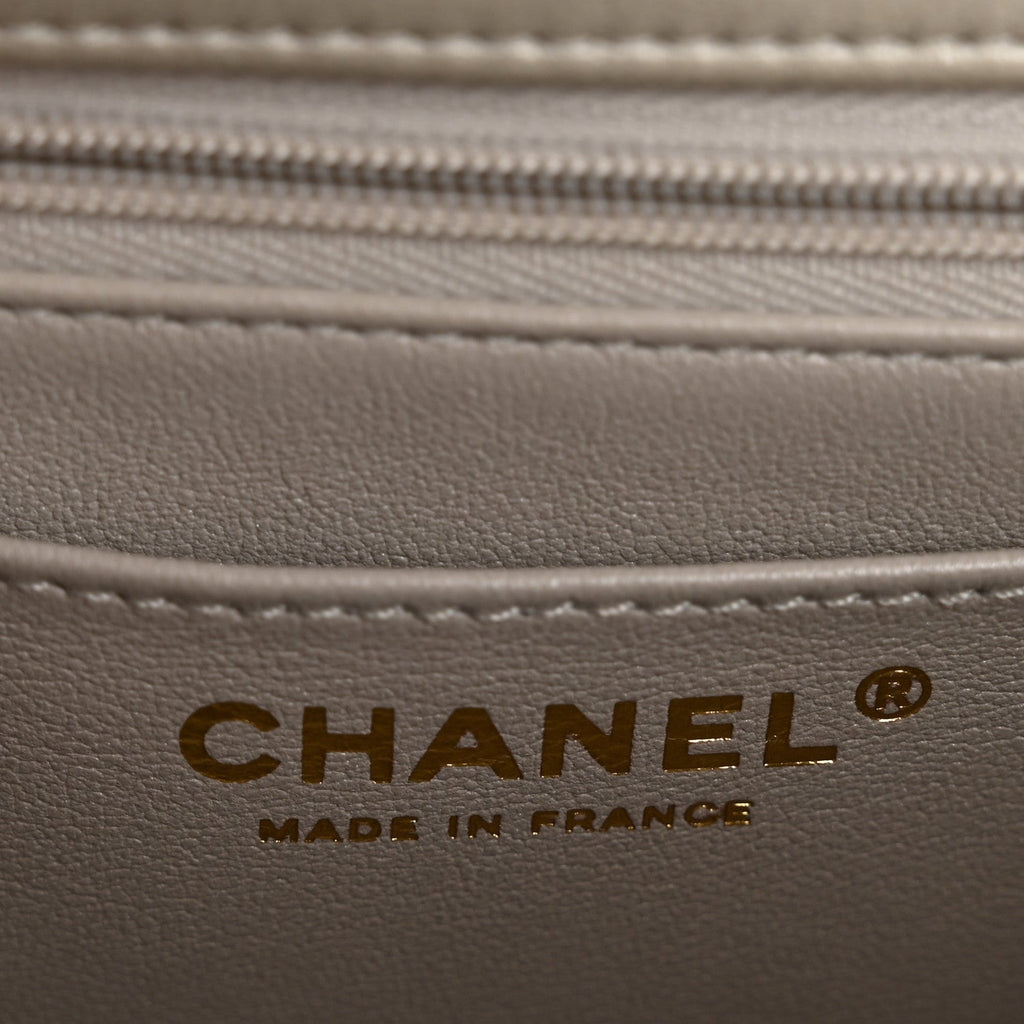 Metallic Goatskin Quilted 2.55 Reissue Mini Flap Silver