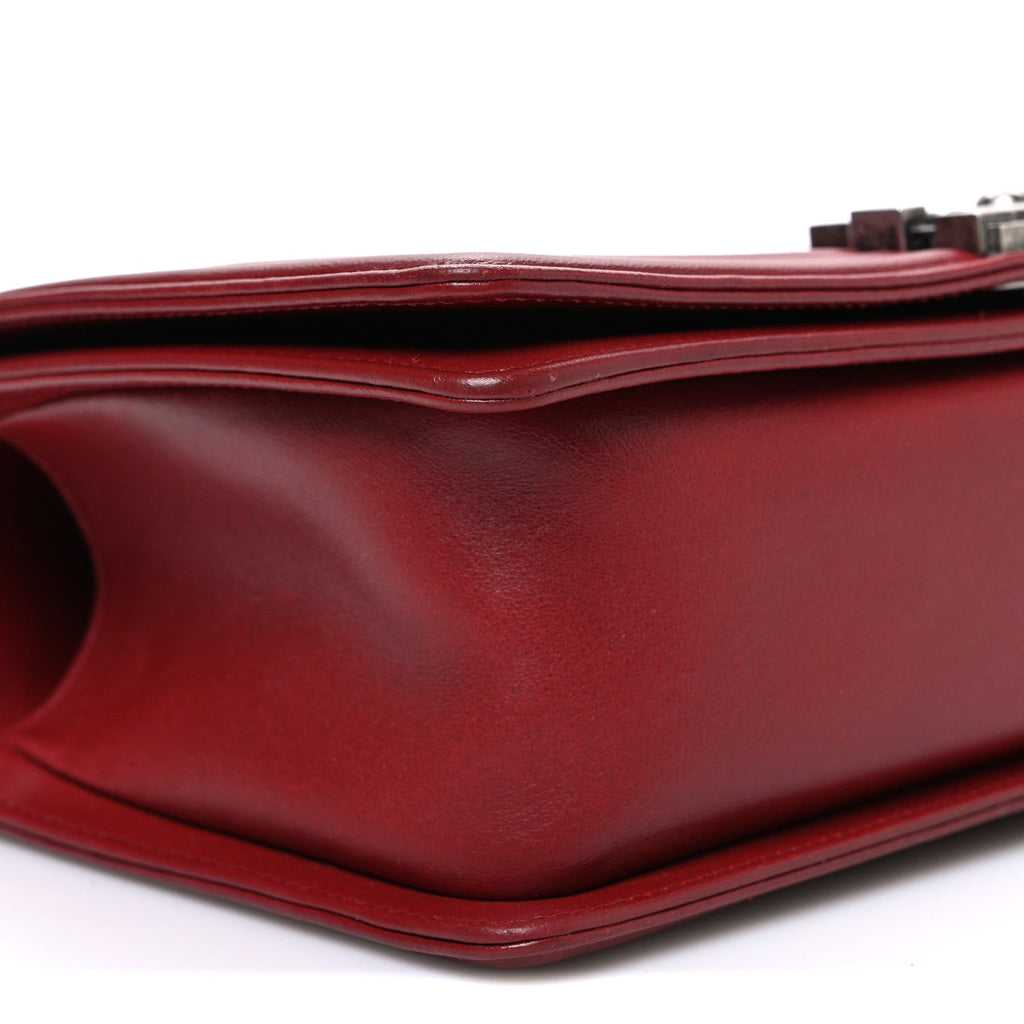 Lambskin Quilted Medium Boy Flap Red