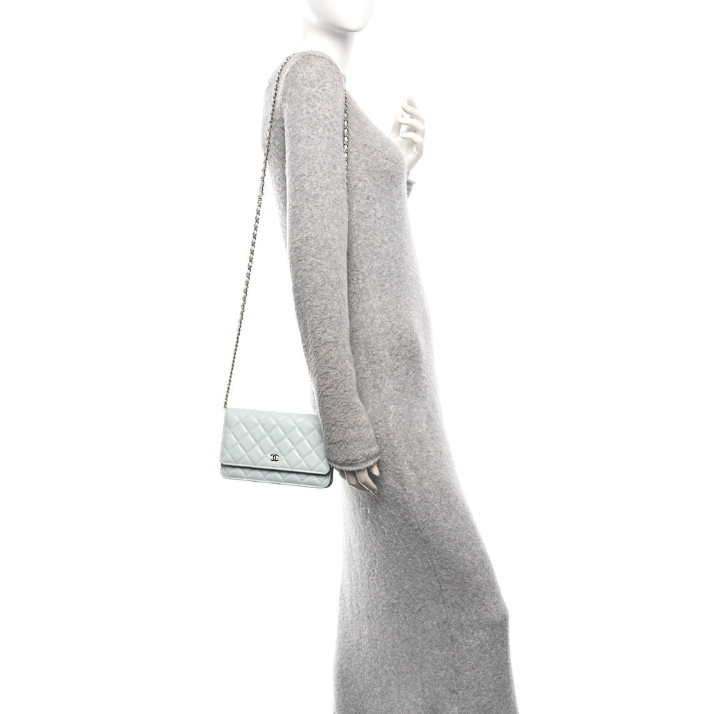 Caviar Quilted Wallet on Chain WOC Light Blue