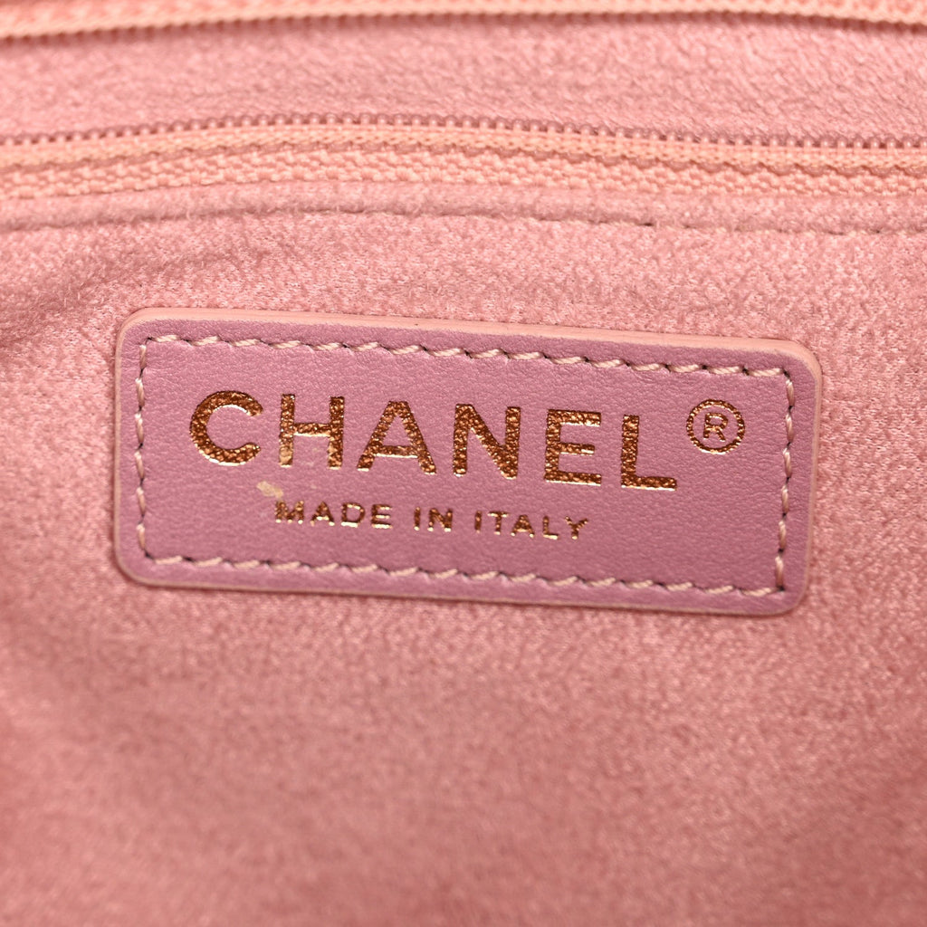 Caviar Deauville Drawstring Bucket Bag Light Pink