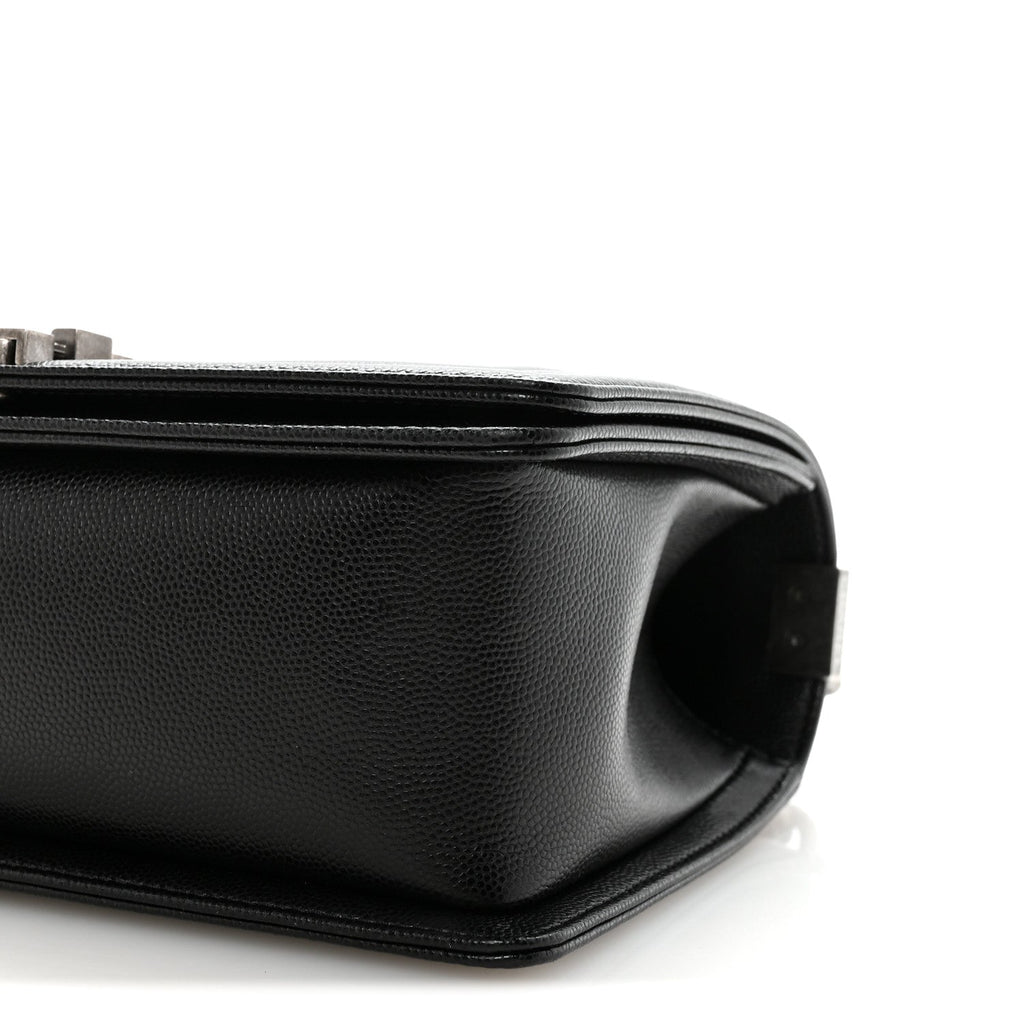 Caviar Quilted Medium Boy Flap Black