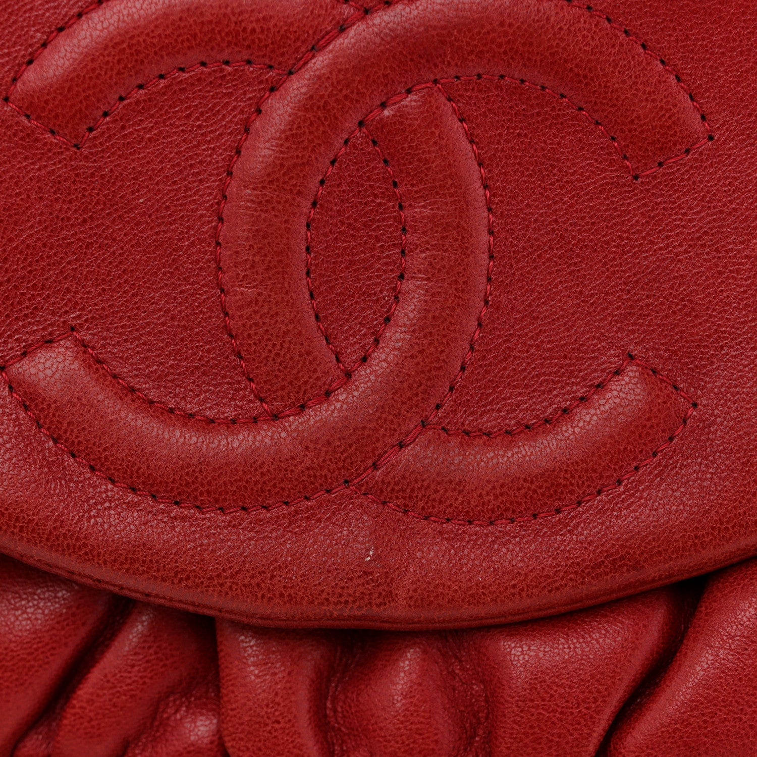 Lambskin Half Moon Wallet On Chain WOC Red