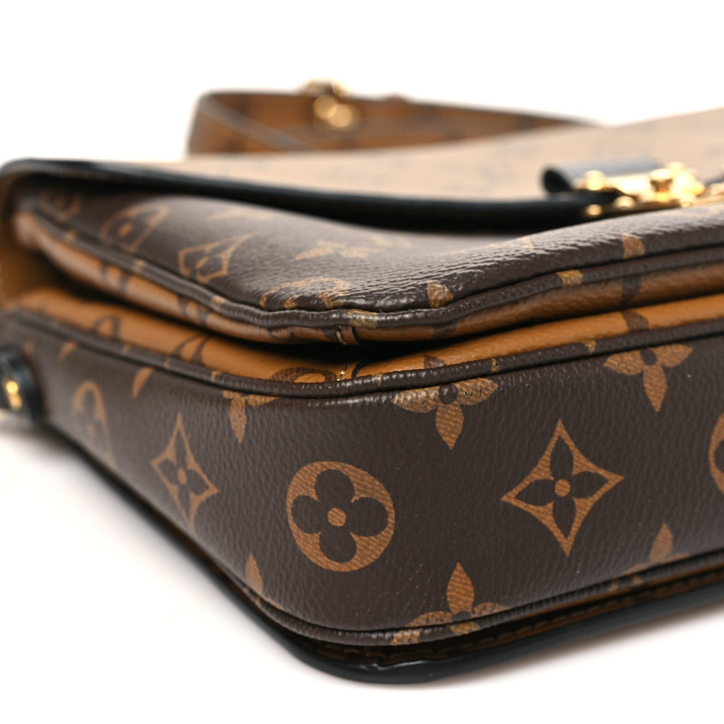 Reverse Monogram Pochette Metis