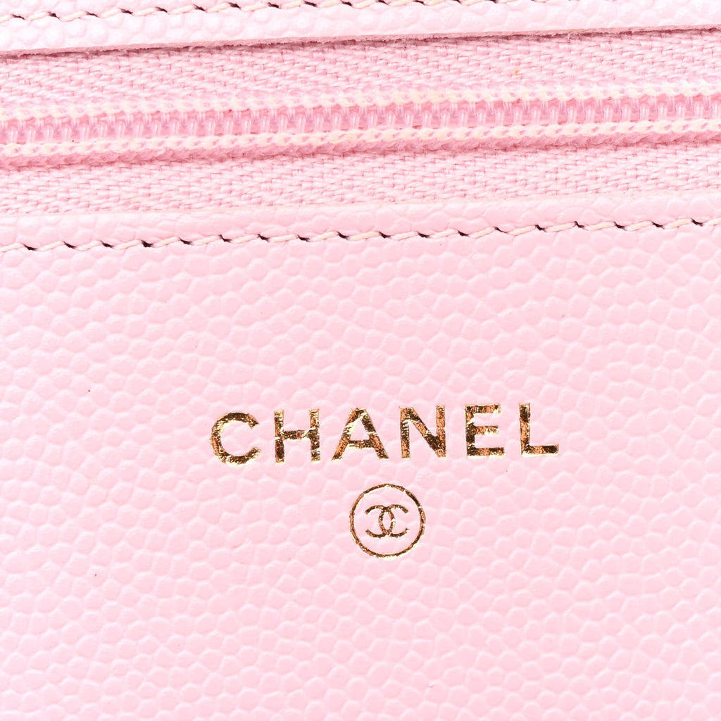 Caviar Quilted Wallet on Chain WOC Light Pink