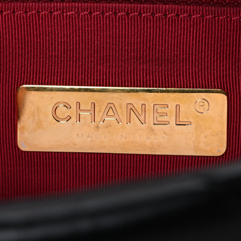 Lambskin Quilted Medium Chanel 19 Flap Black