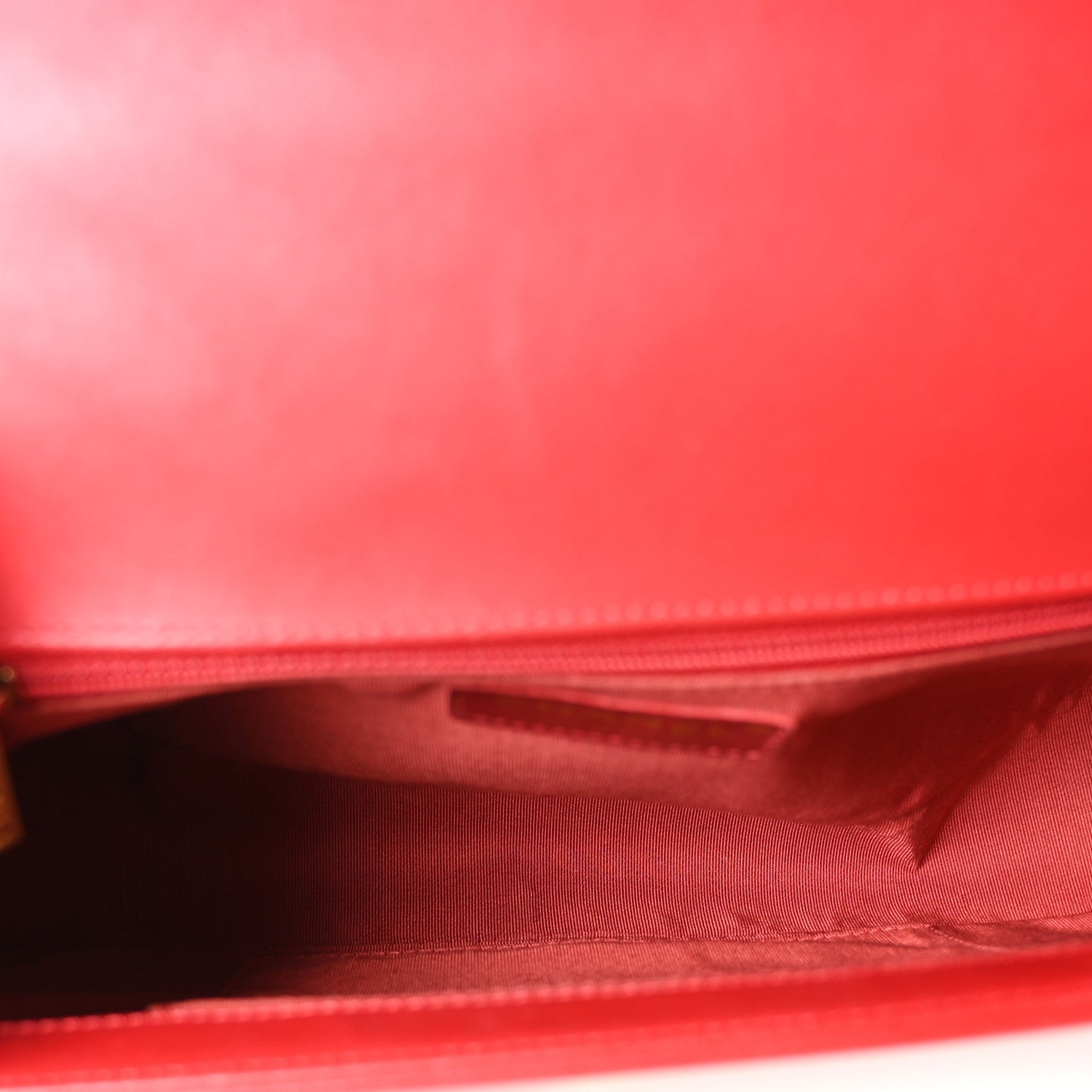 Lambskin Quilted New Medium Boy Flap Red