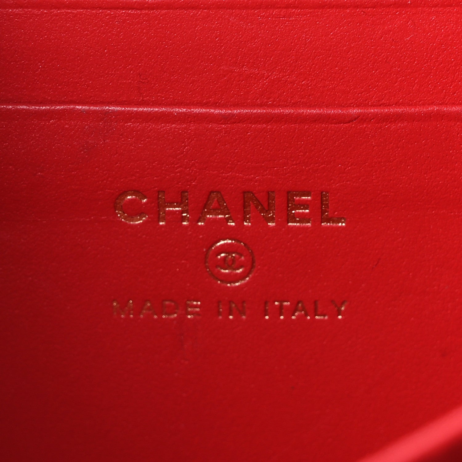 Caviar Quilted Filigree Vanity Clutch With Chain Red