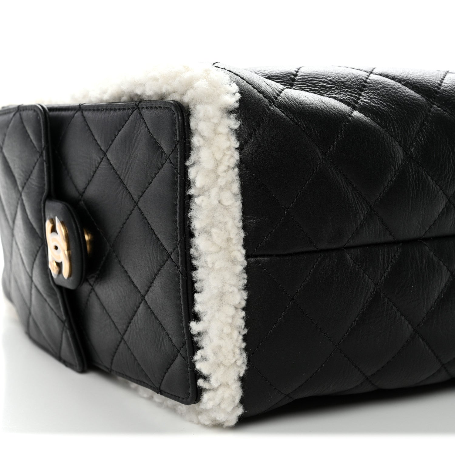 Crumpled Sheepskin Shearling Quilted Small Chanel 25 Handbag Black White